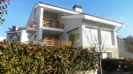 Three storey villa for rent near TEG in Tirana. The villa is located in one of the most modern compo