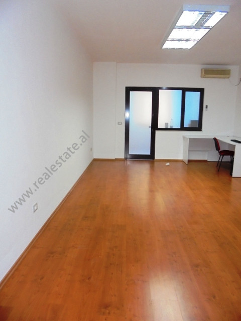 Apartment for office for rent in Ismail Qemali Street in Tirana.The property is on the 2nd floor of 
