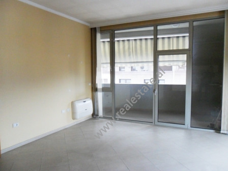 Apartment for office rent in Ibrahim Rugova Street in Tirana.
It is situated on the 5-th floor in a