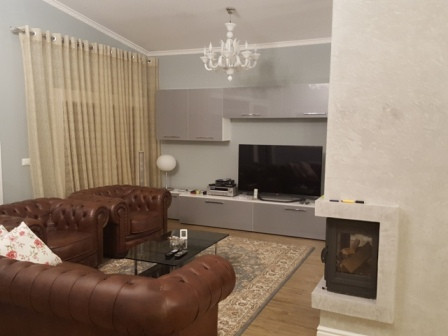 Two storey villa for rent in one of the best villas compound in Tirana, in Long Hill Residence.

T