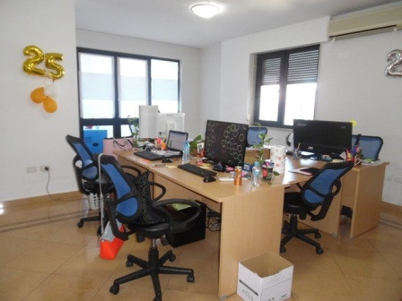 Office for rent close to Kosovo Embassy in Tirana.
The office is situated on the 6th floor in a new