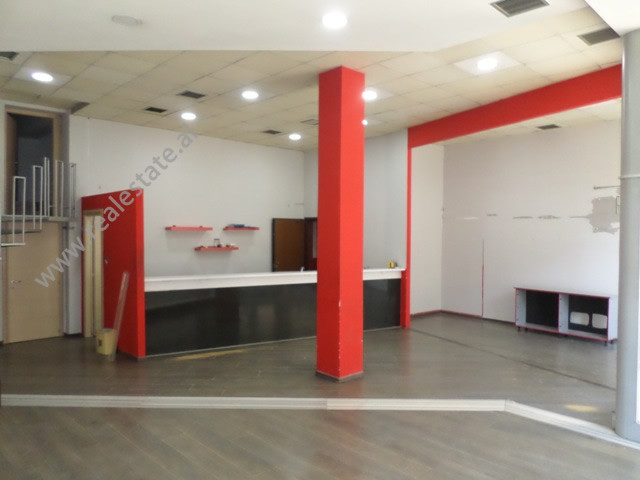 Store for rent&nbsp;in Pjeter Budi street in Tirana, Albania.

It is located on the ground floor o