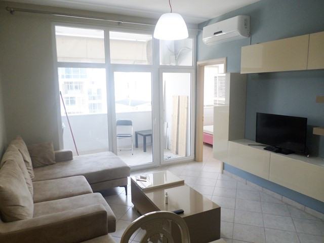 Apartament 3+1 me qera ne rrugen Tish Dahia ne Tirane.

Ndodhet ne katin e 5-te te nje pallati te 