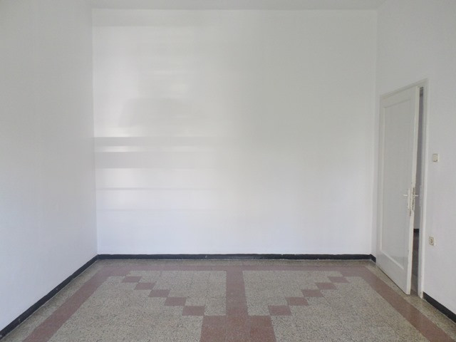 Office space for rent in Fortuzi street in Tirana, Albania.

It is located on the second floor of 