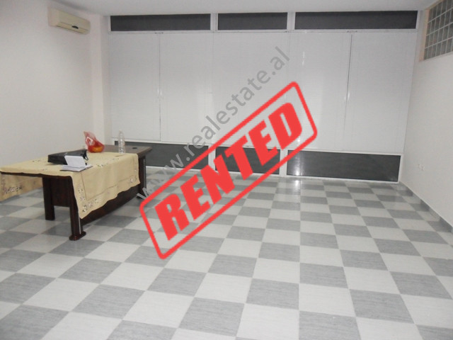 Apartment , Office space for rent in Gjergj Fishta Boulevard in Tirana.
It is located in second flo