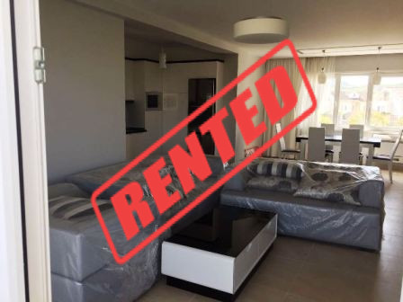 Apartament me qera ne kompleksin rezidencial Sunrise ne Lunder , &nbsp;Tirane.

Pozicionohet shume