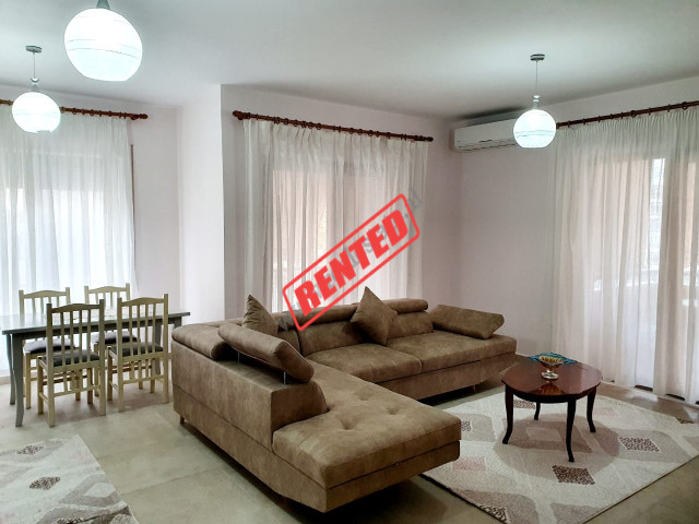 Apartament 2+1 me qera ne Kompleksin Delijorgji&nbsp;ne rrugen e Kavajes ne Tirane.

Apartamenti n