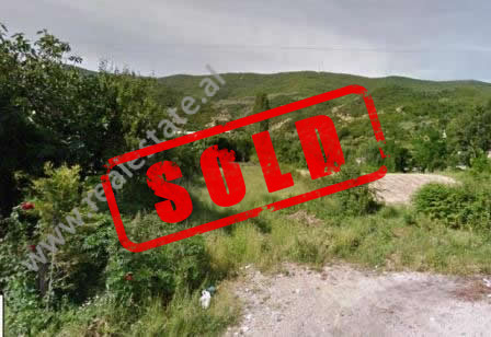 Land for sale very close to Tirana-Elbasan Highway.

It is situated a few meters from the main roa